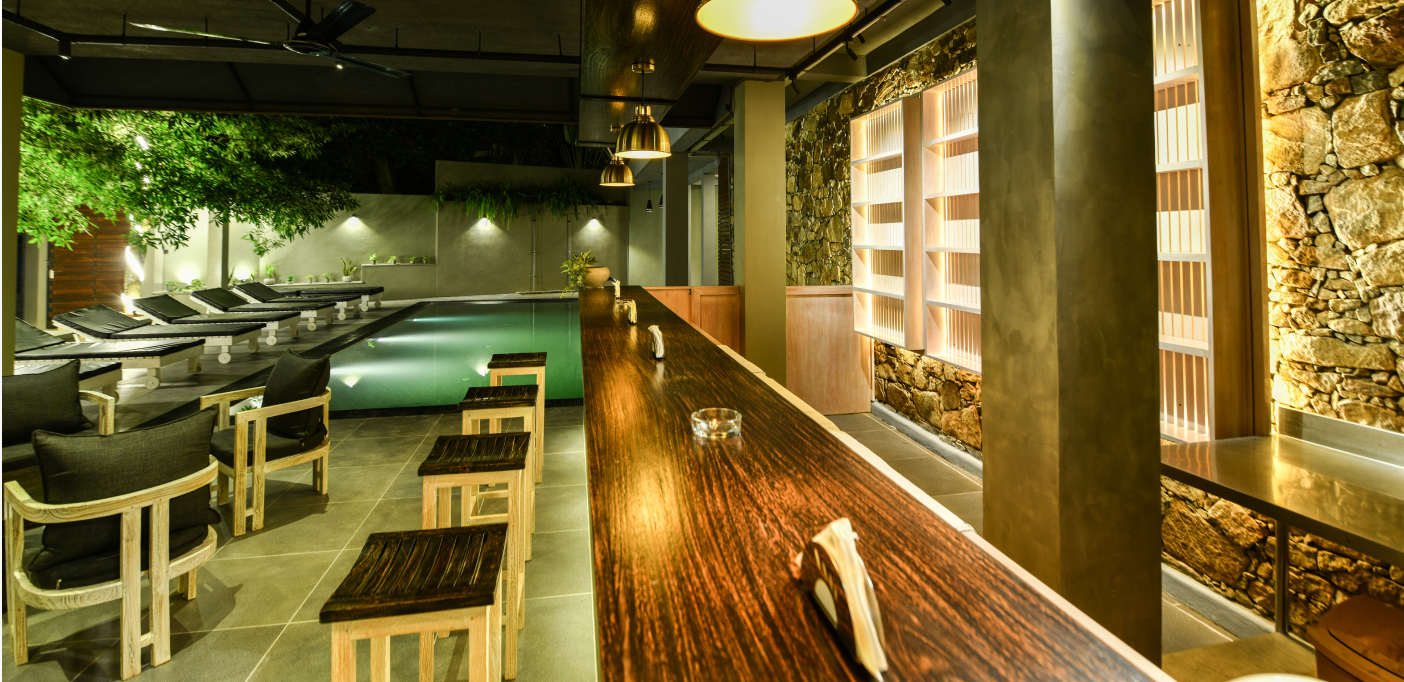 POOL BAR   