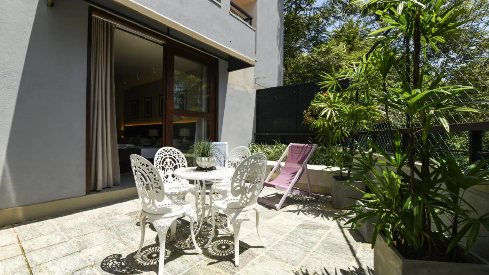 Hiriketiya accommodation private terrace at Hiriketiya Beach Resort