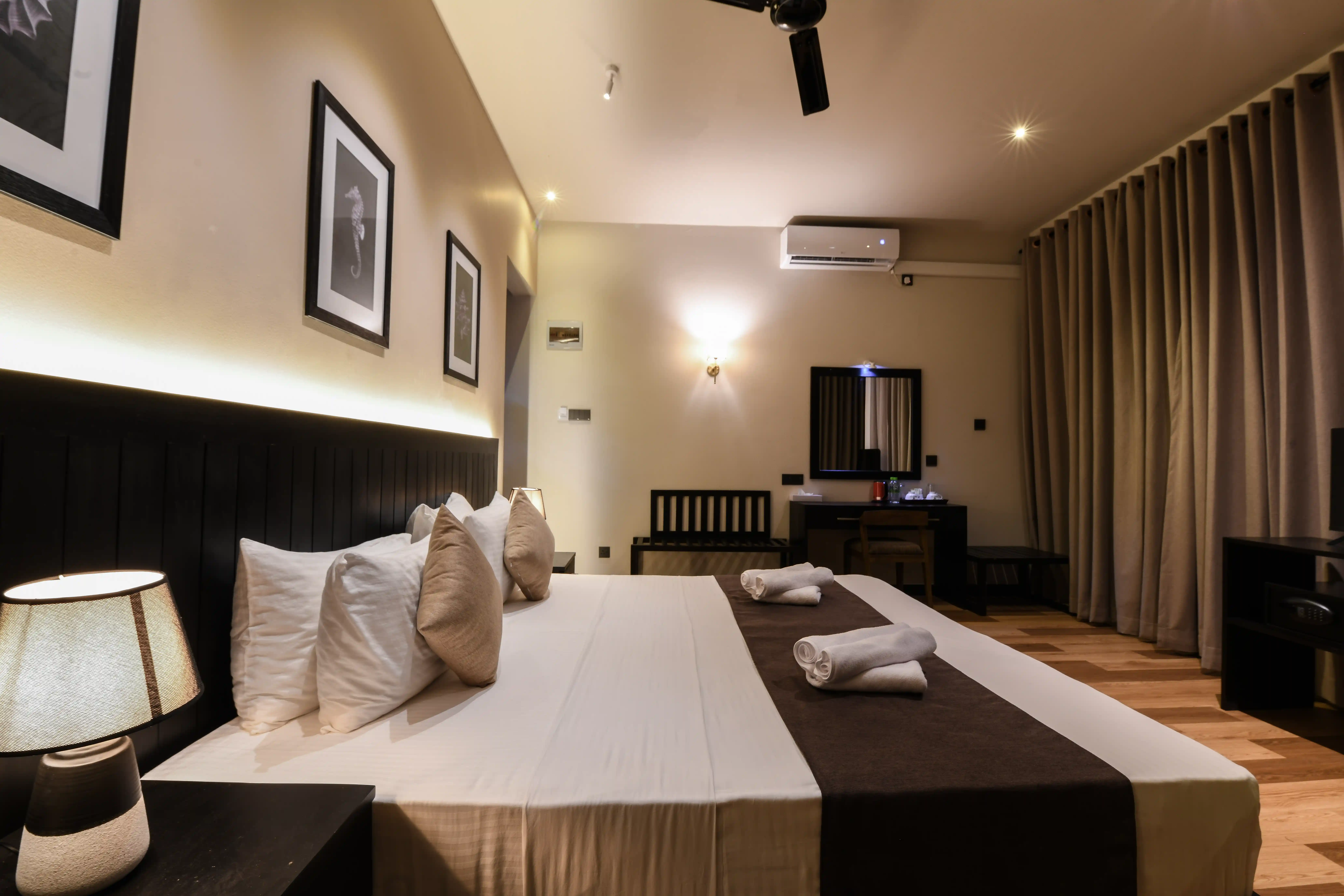 Superior King Room at Hiriketiya Beach Resort with modern amenities in Hiriketiya