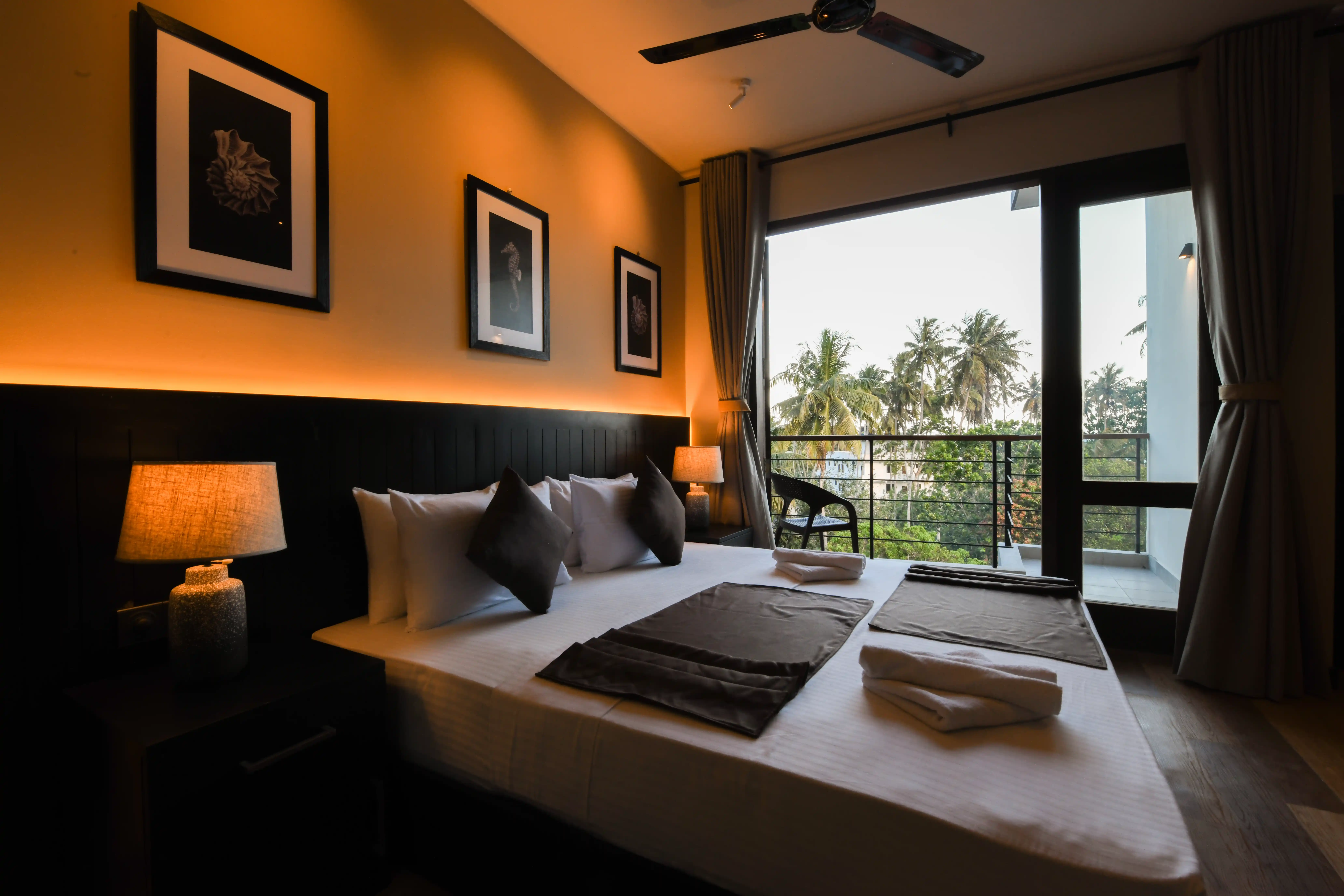 Double room at Hiriketiya Beach Resort with modern amenities in Hiriketiya