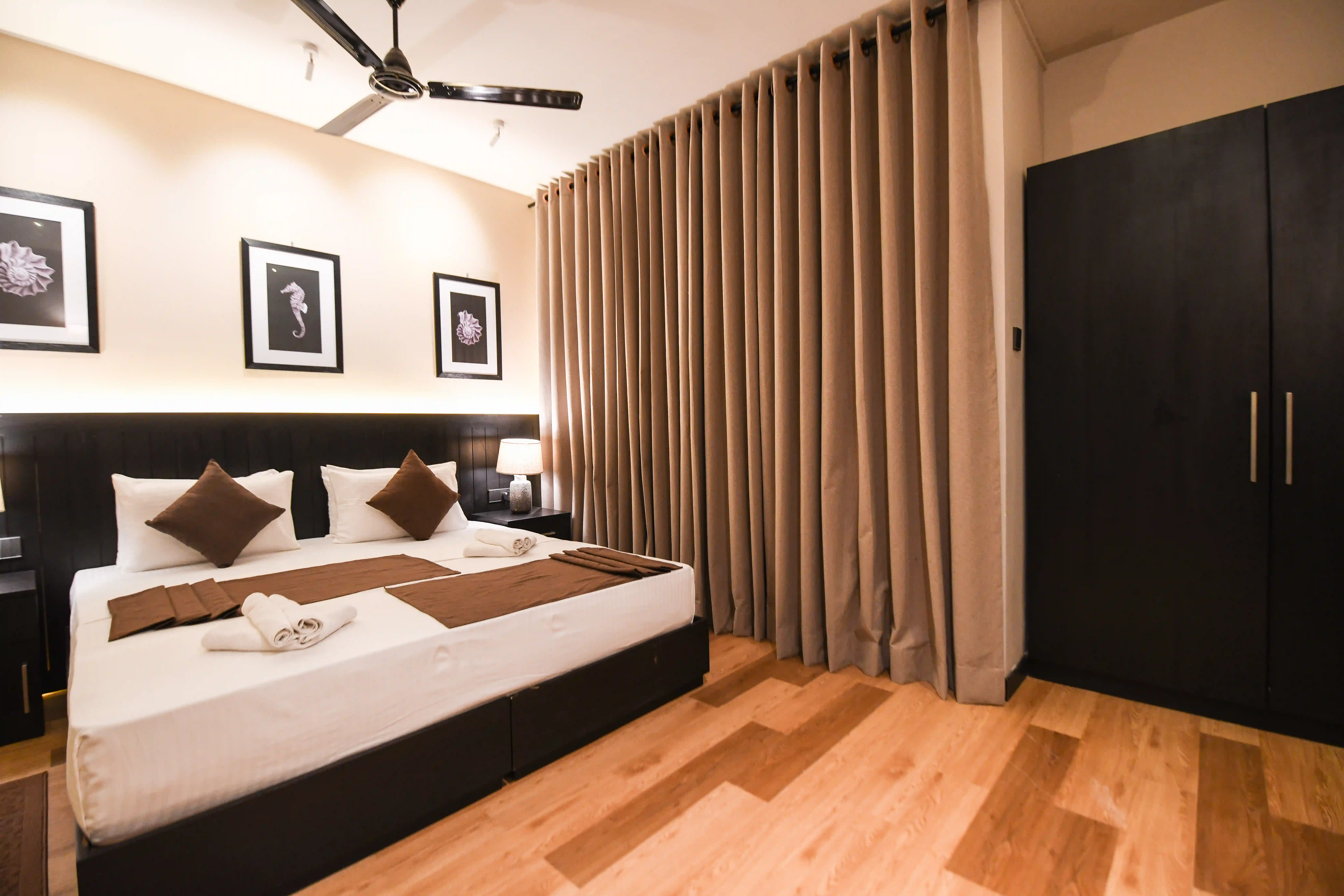 Double room at Hiriketiya Beach Resort with modern amenities in Hiriketiya