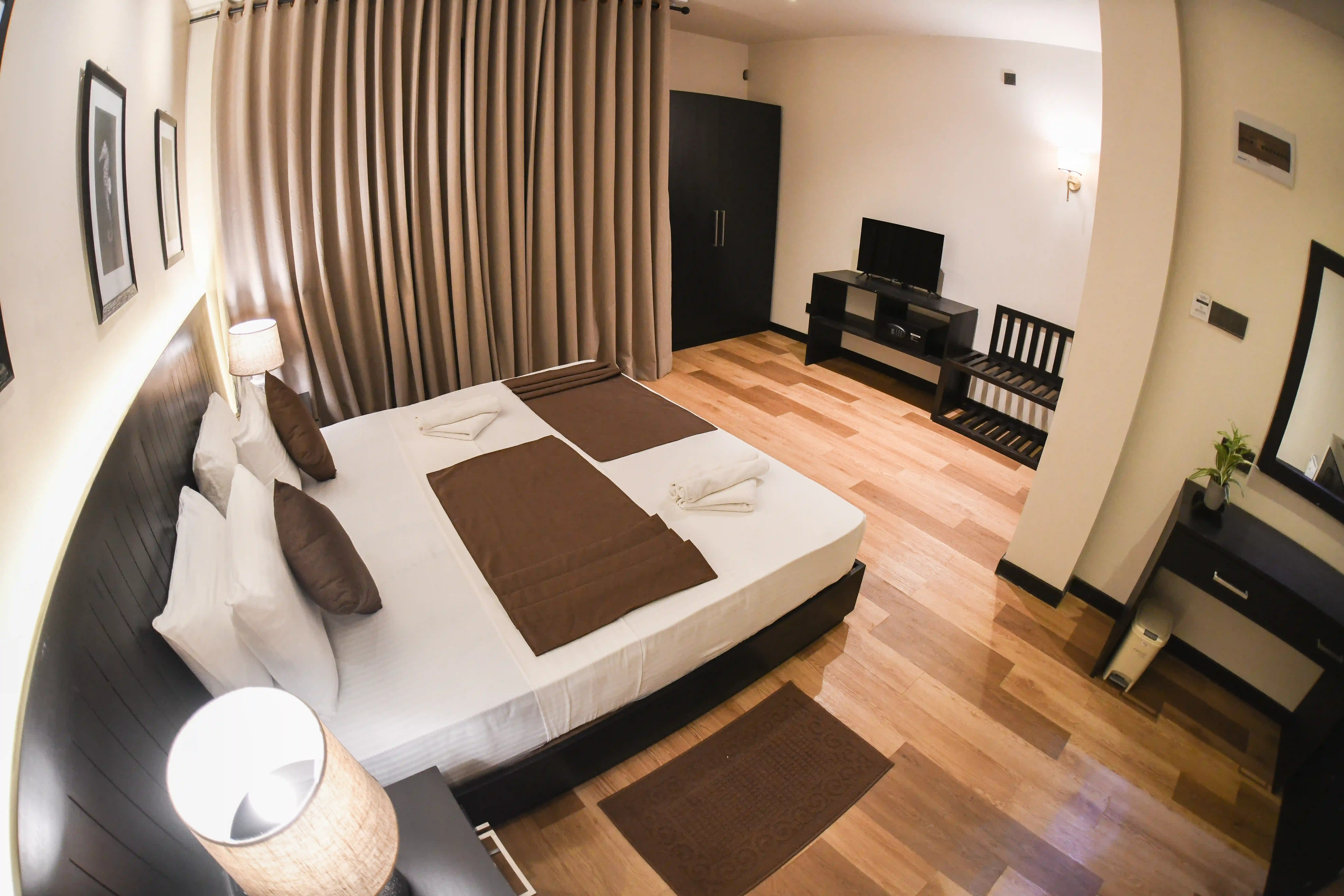 Double room at Hiriketiya Beach Resort with modern amenities in Hiriketiya