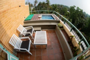Hiriketiya restaurant experience at Hiriketiya Beach Resort with terrace pool