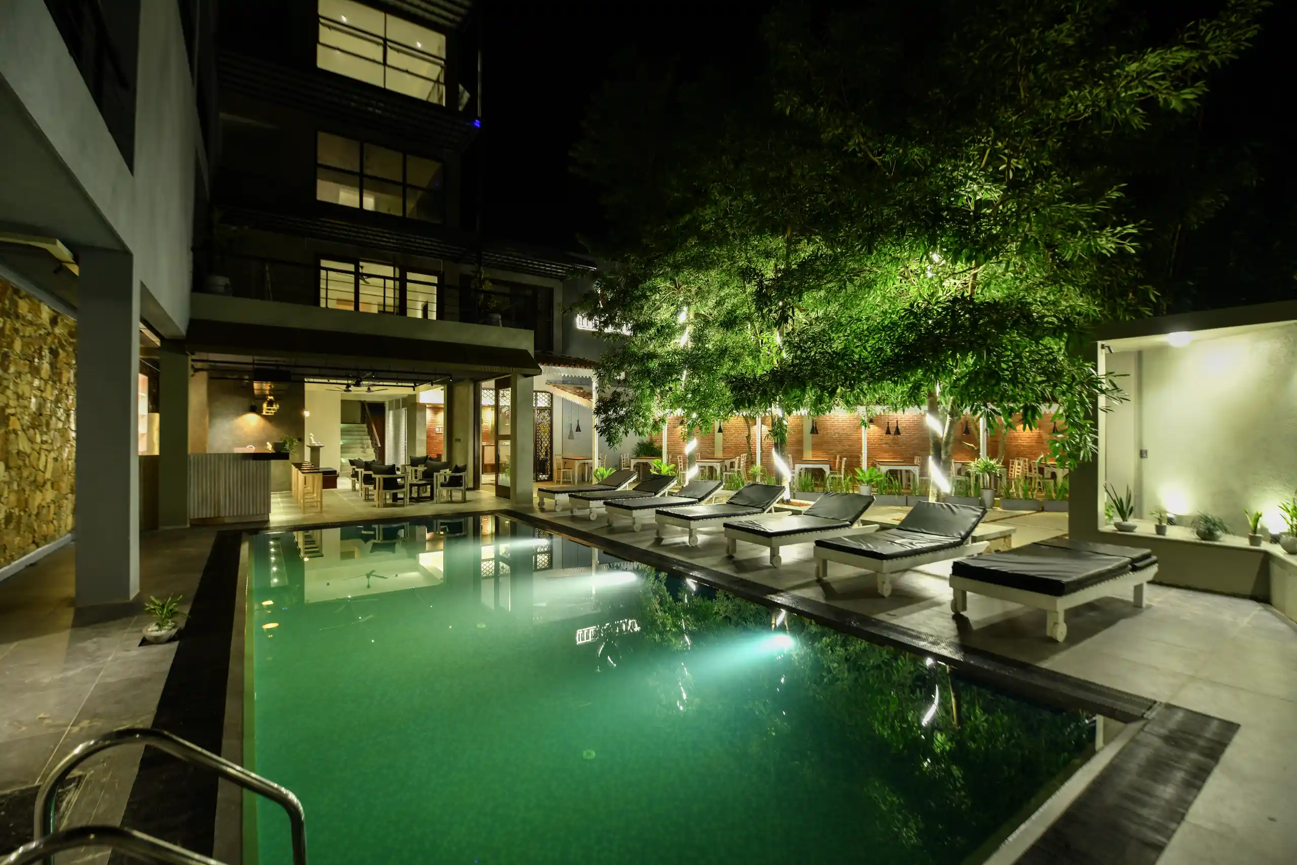 Best restaurants in Hiriketiya with poolside dining at Hiriketiya Beach Resort