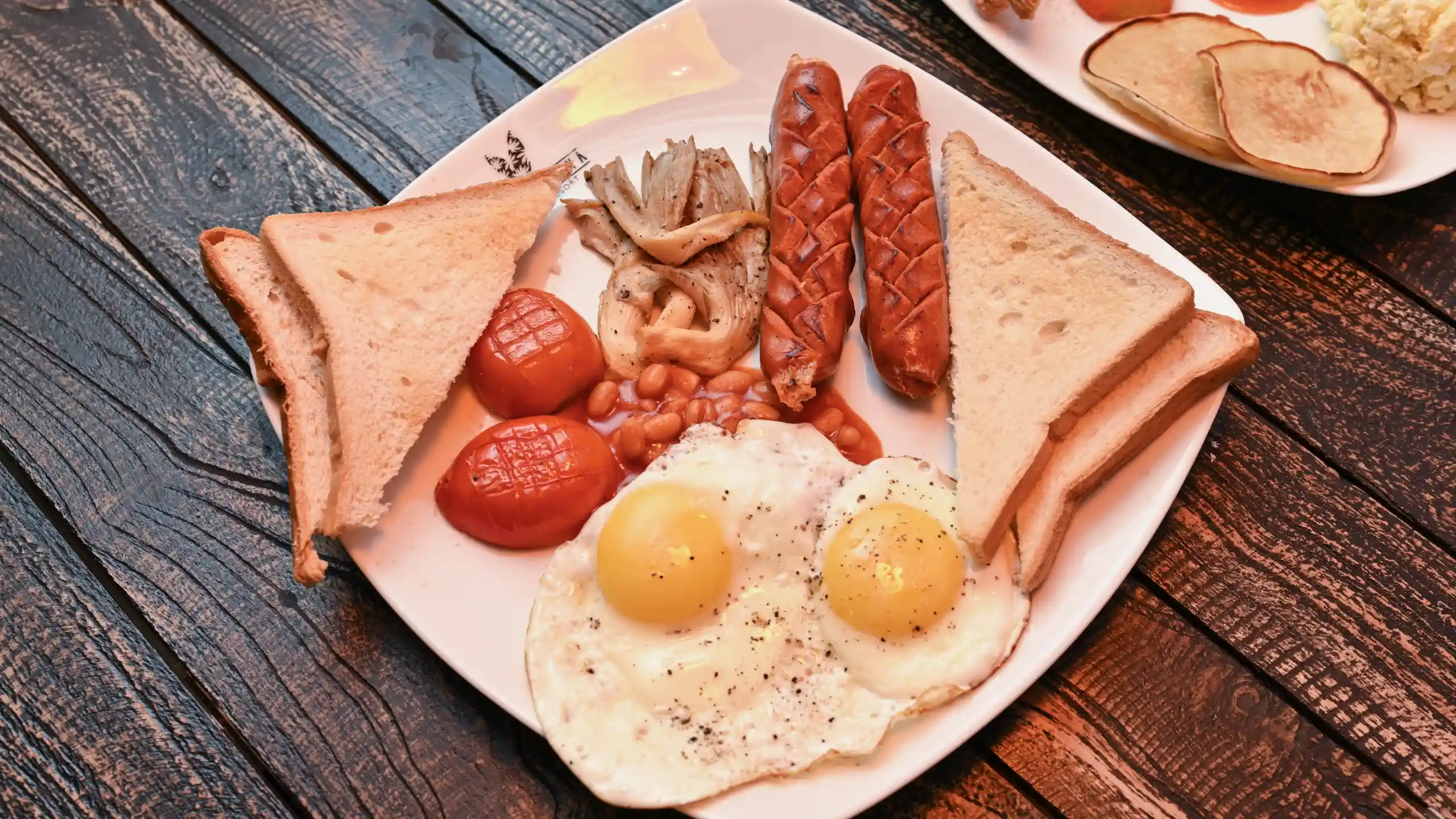 Breakfast Hiriketiya full English breakfast at Hiriketiya Beach Resort