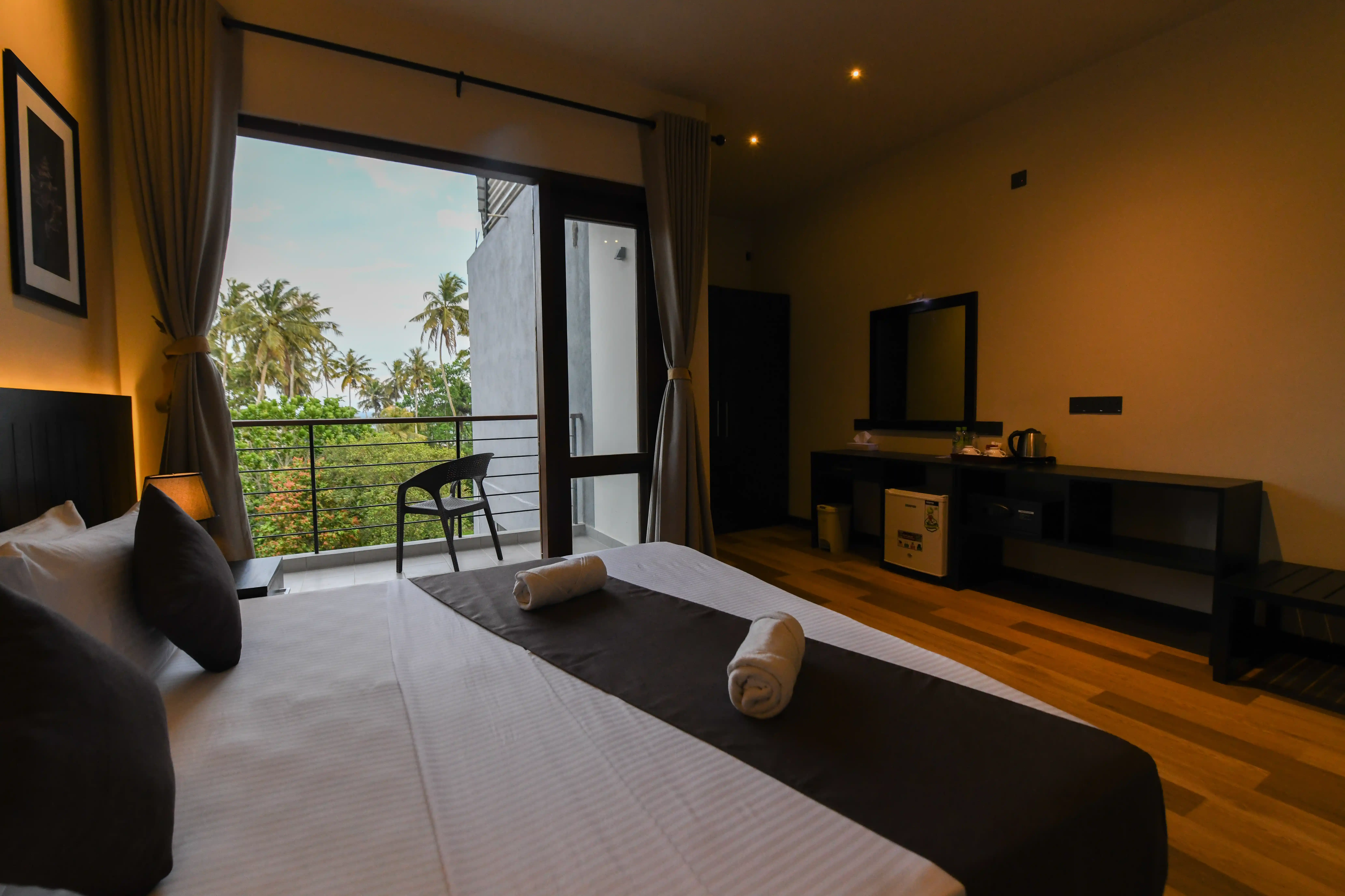 Double room at Hiriketiya Beach Resort with modern amenities in Hiriketiya