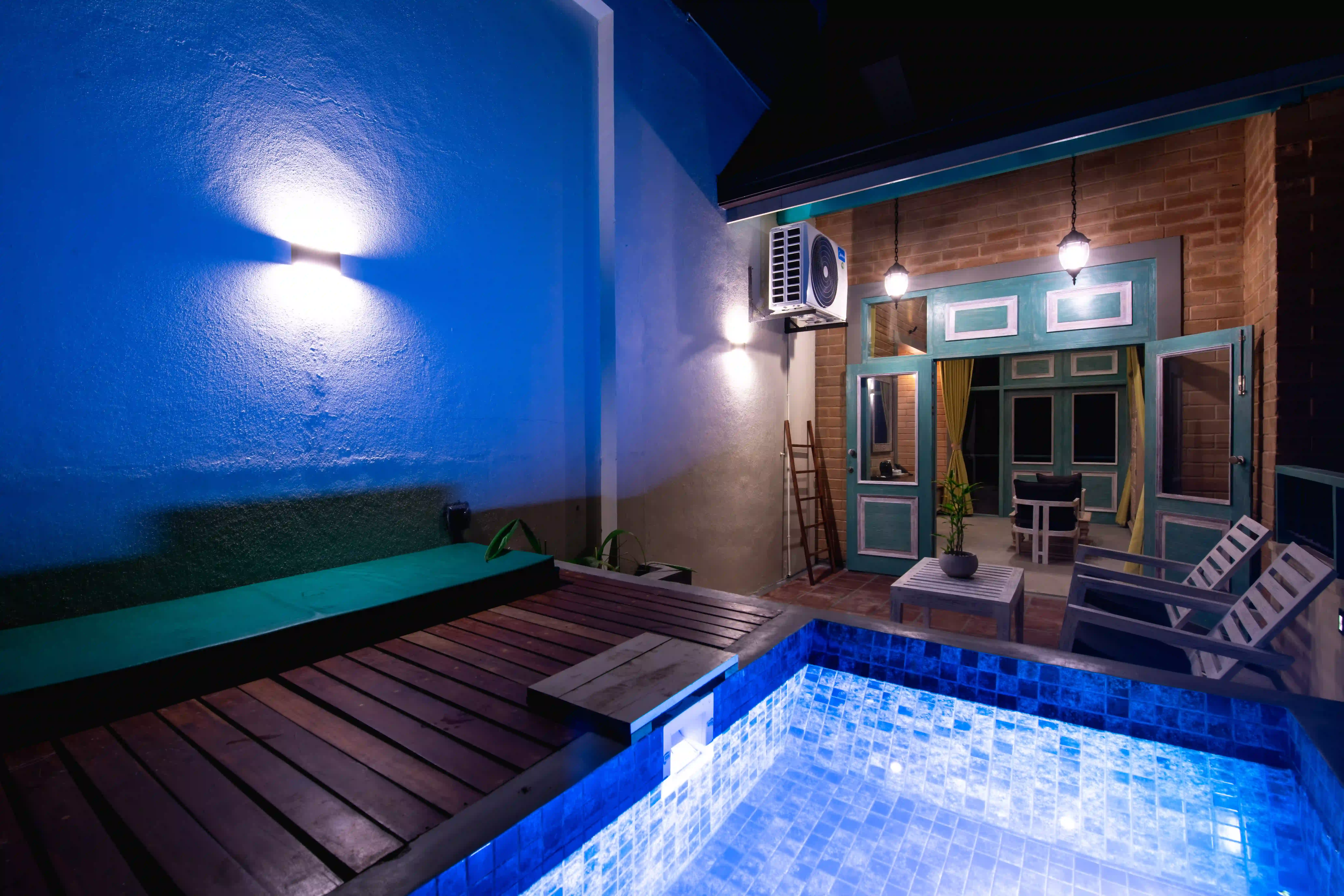 Superior Suite at Hiriketiya Beach Resort with modern amenities in Hiriketiya