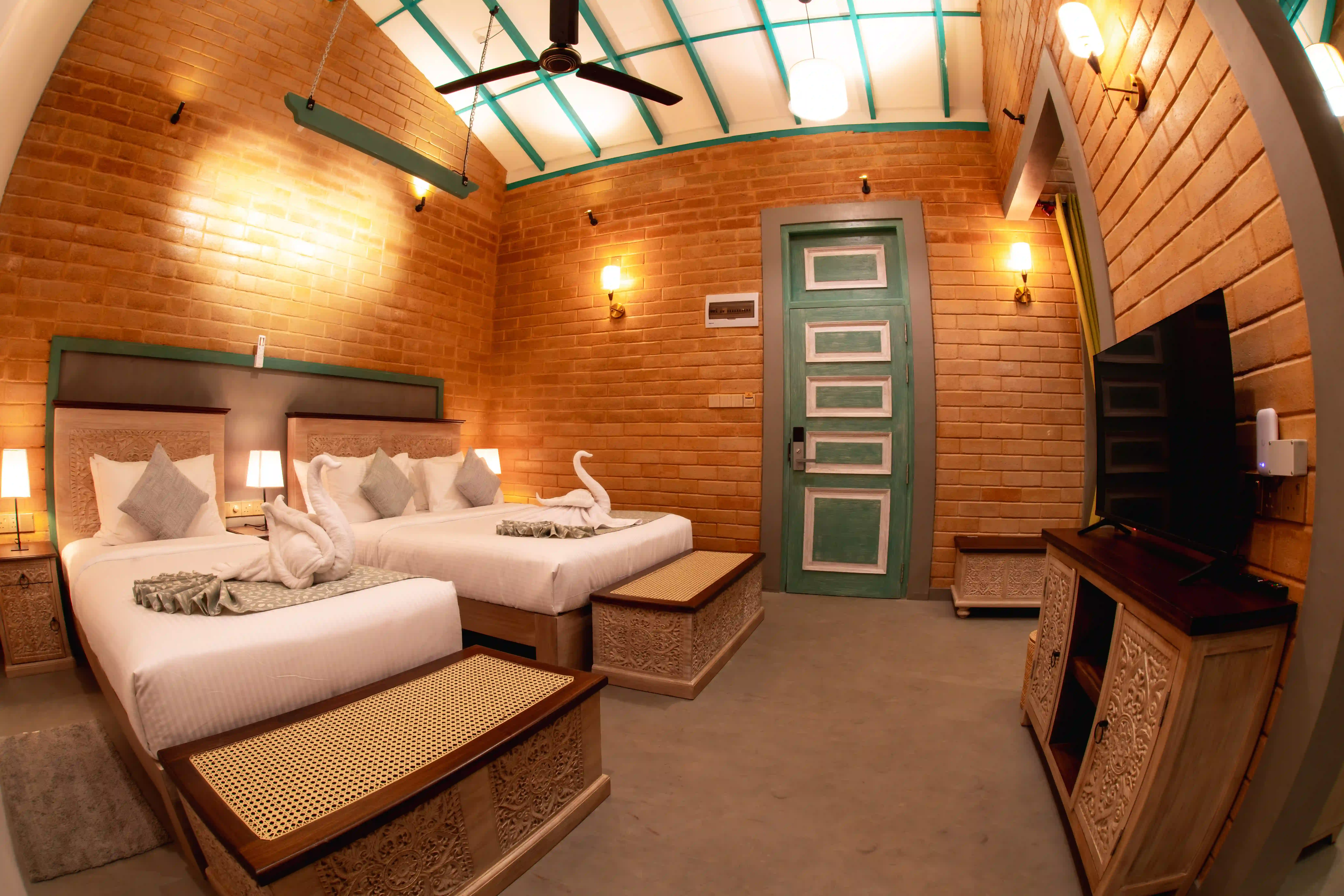 Superior Suite at Hiriketiya Beach Resort with modern amenities in Hiriketiya