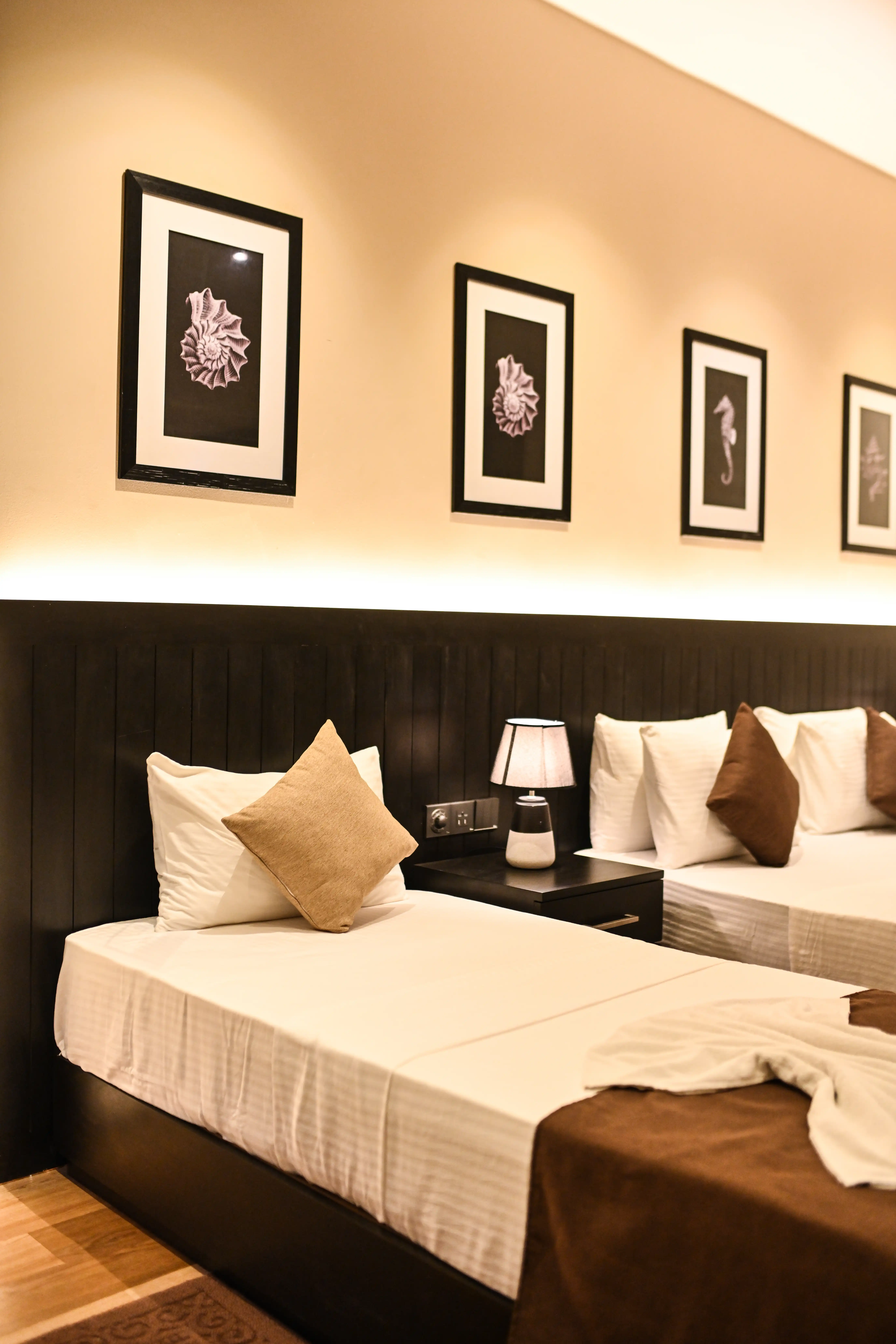 Superior Triple Room at Hiriketiya Beach Resort with modern amenities in Hiriketiya