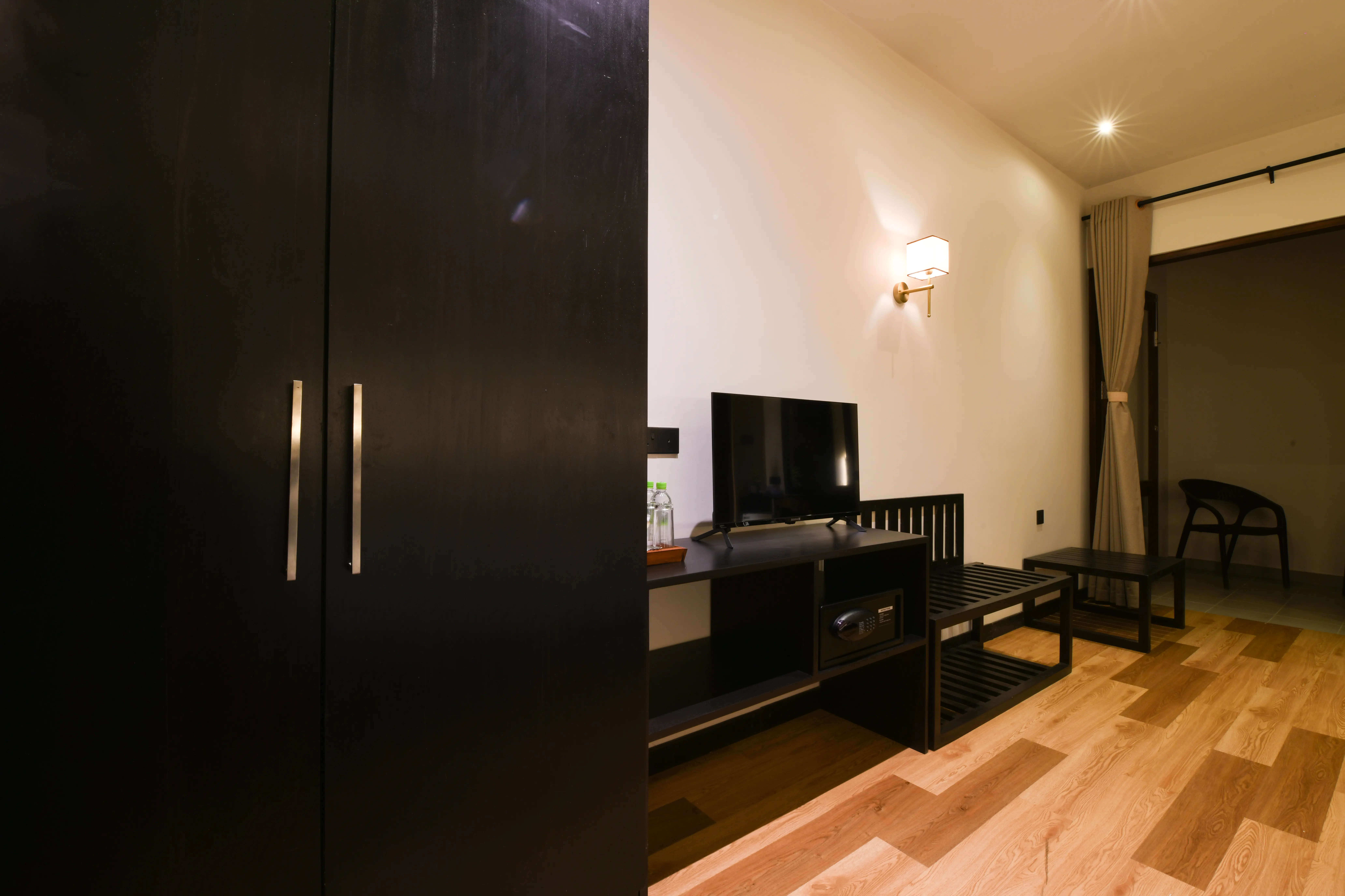 Superior Triple Room at Hiriketiya Beach Resort with modern amenities in Hiriketiya