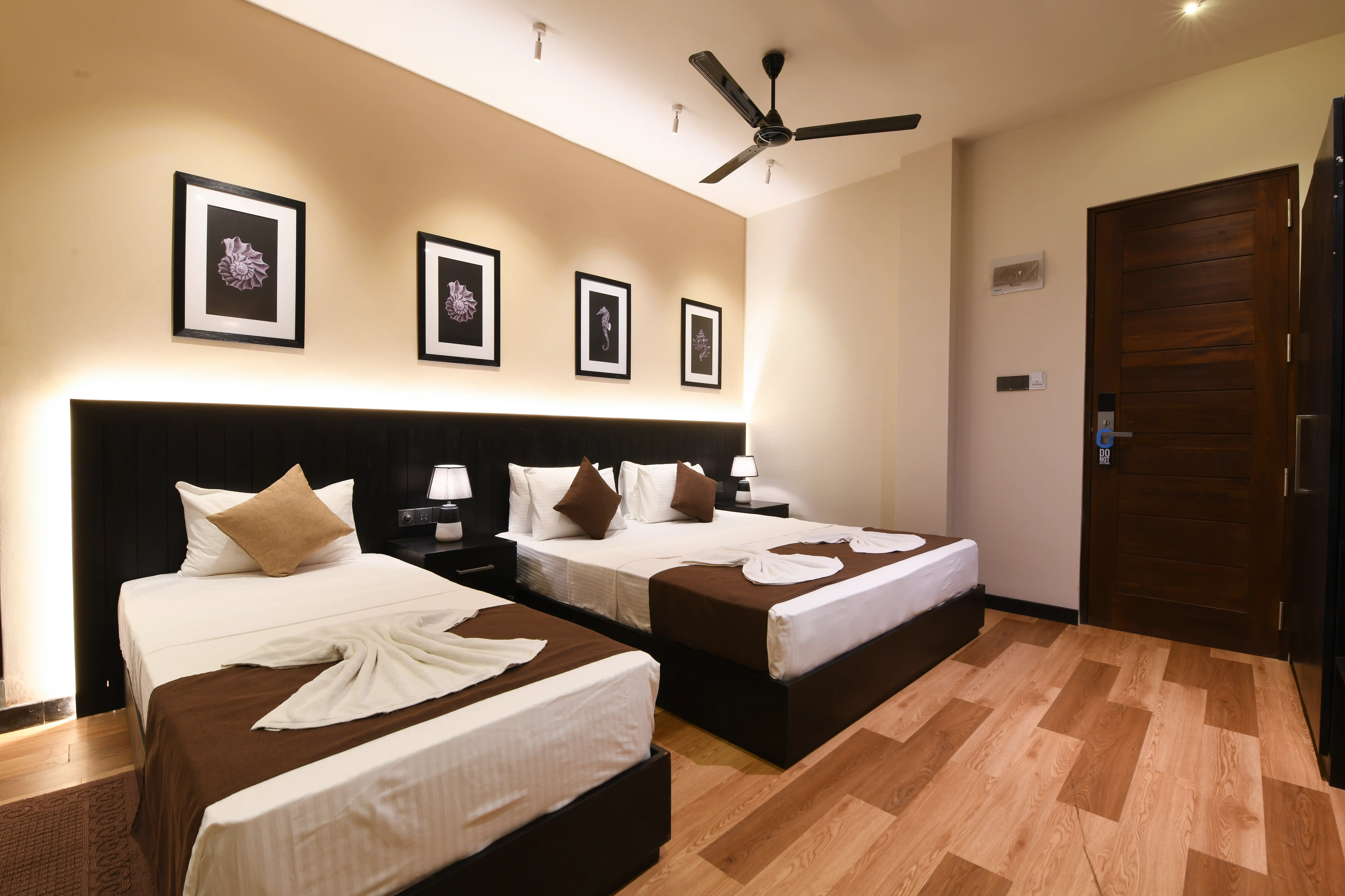 Superior Triple Room at Hiriketiya Beach Resort with modern amenities in Hiriketiya